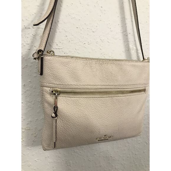 KATE SPADE VINTAGE New York Leather Ivory/Cream Crossbody Bag Pebbles 10"x8.5"x1 - Picture 4 of 7